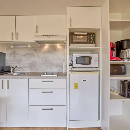 Renove Et Climatise Avec Balcon Pour 2 Personnes - Fr-1-841-24 *